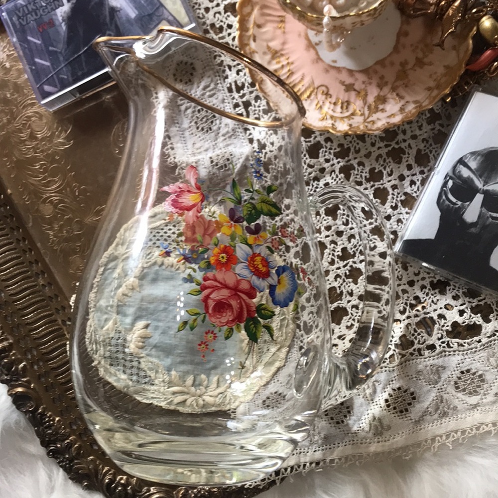 True Vintage 1970’s Floral Glass Drink Pitcher Garden Party Entertaining Dinner